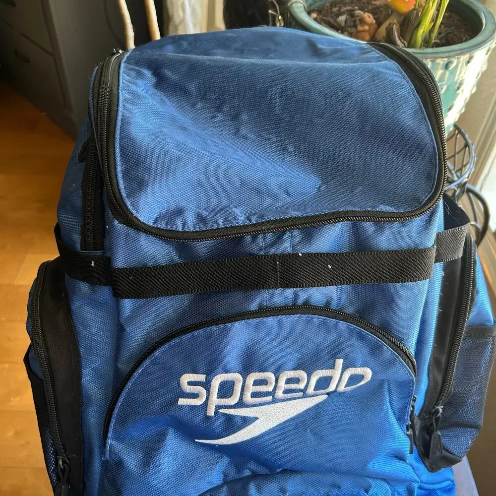 Speedo Teamster 35L backpack for swimmers wet compartment for storing gear
